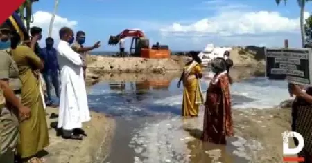 പരിസ്ഥിതി ദിനത്തില്‍ ജലസമാധി സമരം നടത്തിയ ചെല്ലാനത്തുകാരെ പൊലീസ് അറസ്റ്റ് ചെയ്തു