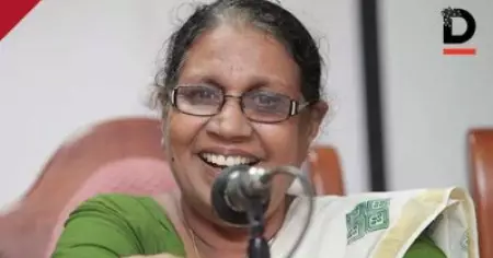 'തന്റെ പാര്‍ട്ടി ഒരേ സമയം കോടതിയും പൊലീസുമാണ്'; പി.കെ ശശിയ്‌ക്കെതിരെ സംഘടനാ നടപടി മതിയെന്ന് പറഞ്ഞത് പരാതിക്കാരിയും കുടുംബവുമെന്ന് എം.സി ജോസഫൈന്‍