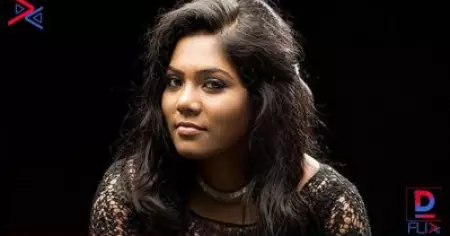 'നോക്കൂ സയനോര, കുട്ടി എത്ര മേക്കപ്പ് ചെയ്താലും അവരെ പോലെ നിറമാവില്ല'; നിറത്തിന്റെ പേരില്‍ താനനുഭവിച്ച വിവേചനങ്ങള്‍ തുറന്ന് പറഞ്ഞ് സയനോര