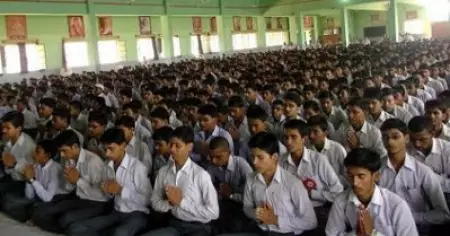 സയന്‍സ് വിദ്യാര്‍ത്ഥികള്‍ക്കടക്കം പുതിയ വിഷയമായി ഭഗവത് ഗീത, ഒപ്പം മറ്റ് ശ്ലോകങ്ങളും വേദഗണിതവും; കാവിവത്കരണത്തിന്റെ പാതയില്‍ ഹിമാചല്‍