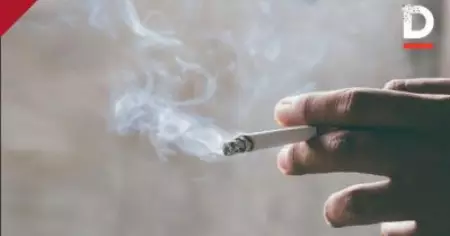 പുക വലിക്കുന്നവരേ ജാഗ്രതൈ, നിങ്ങള്‍ കൊവിഡിന്റെ പടിക്കലാണ്; മുന്നറിയിപ്പുമായി കേന്ദ്ര ആരോഗ്യമന്ത്രാലയം