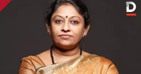 'നാളിതുവരെ, ഒരു രാഷ്ട്രീയ നിയമനവും ആനുകൂല്യവും സ്വീകരിച്ചിട്ടില്ല'; എം.ജി.ബോര്‍ഡ് ഓഫ് സ്റ്റഡീസ് സ്ഥാനം സ്വീകരിക്കില്ലെന്ന് കെ.ആര്‍ മീര