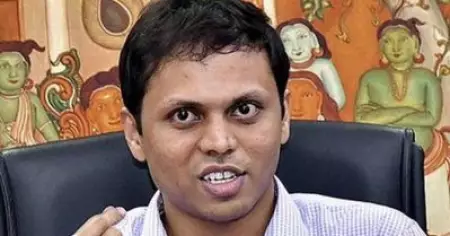 'അരച്ചാലും ചാലിച്ചാലും കൊറോണ പോവില്ല, കൈയ്യിലെ കാശേ പോവൂ', വ്യാജന്‍മാരെ സൂക്ഷിക്കണമെന്ന് കോഴിക്കോട് ജില്ലാ കലക്ടര്‍
