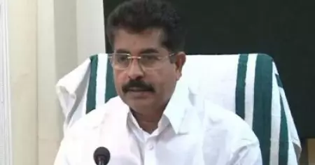 ഫൈസല്‍ വധശ്രമത്തില്‍ ആരുമായും ബന്ധമില്ലെന്ന് ആവര്‍ത്തിച്ച് അടൂര്‍ പ്രകാശ്; എ.എ റഹീമിനെതിരെയും ആരോപണം