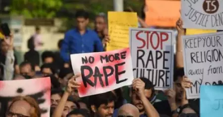 സ്ത്രീധനപീഡനത്തിനെതിരെ പരാതി നല്‍കാനെത്തിയ യുവതിയെ പൊലീസ് സ്റ്റേഷനില്‍ പൂട്ടിയിട്ട് പീഡിപ്പിച്ചു; എസ്.ഐ അറസ്റ്റില്‍