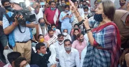 ആണ്ടിലൊരിക്കല്‍ വന്നു പോകുന്ന വഴിപാടല്ല ഈ വനിതാ നേതാവിന്റെ രാഷ്ട്രീയ ജീവിതം