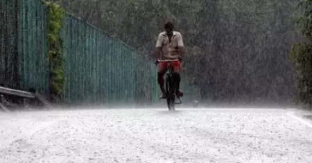 ബംഗാള്‍ ഉള്‍ക്കടലില്‍ പുതിയ ന്യൂനമര്‍ദ്ദത്തിന് സാധ്യത: വ്യാപകമഴയും ഇടിമിന്നലും: 11 ജില്ലകളില്‍ യെല്ലോ അലര്‍ട്ട്