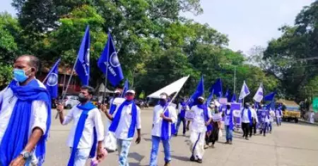 ഉത്തരേന്ത്യന്‍ സംസ്ഥാനങ്ങള്‍ക്ക് സമാനമാകും വിധം കേരളത്തിലും ദളിത് പീഡനങ്ങള്‍; ഭീം ആര്‍മിയുടെ സെക്രട്ടറിയേറ്റ് മാര്‍ച്ച്