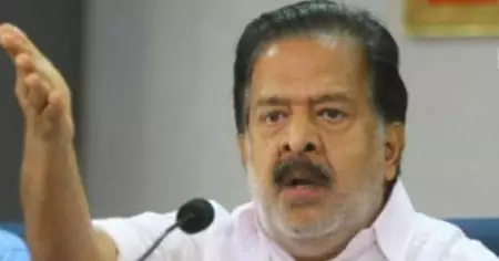 അമിട്ട് പൊട്ടുന്നതിനിടയില്‍ ഓലപ്പടക്കം പൊട്ടിക്കുന്നു: കമറുദ്ദീന്റെ അറസ്റ്റില്‍ ചെന്നിത്തല