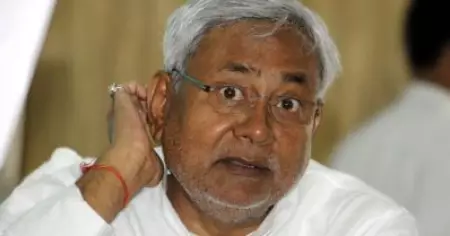 'അടിക്കുക എന്നൊക്കെ പറയുന്നത് ശരിയാണോ'? കേന്ദ്രമന്ത്രി ഗിരിരാജ് സിംഗിന്റെ വിവാദ പ്രസ്താവനയില്‍ നിതീഷ് കുമാര്‍