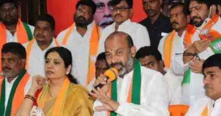 'ബൈബിളോ ഗീതയോ തെരഞ്ഞെടുപ്പ് നിങ്ങളുടേതാണ്'; തിരുപ്പതിയില്‍ ജയ്ശ്രീറാം വിളിച്ച് ബി.ജെ.പി ഇറങ്ങിയാല്‍ പൂട്ടികെട്ടേണ്ടിവരും; വര്‍ഗീയത പറഞ്ഞ് ബി.ജെ.പി