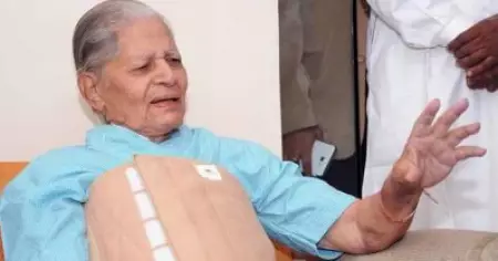 ഗുജറാത്ത് മുന്‍ മുഖ്യമന്ത്രി മാധവ് സിംഗ് സോളങ്കി അന്തരിച്ചു
