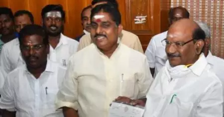 പുതുച്ചേരി കോണ്‍ഗ്രസില്‍ കൂട്ടരാജി; നേതാക്കള്‍ കൂട്ടത്തോടെ ബി.ജെ.പിയിലേക്കെന്ന് സൂചന