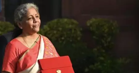 'തെരഞ്ഞെടുപ്പുണ്ട്'; തമിഴ് നാടിനും കേരളത്തിനും പശ്ചിമ ബംഗാളിനും വേണ്ടി പ്രഖ്യാപനങ്ങള്‍; കൊച്ചി മെട്രോയ്ക്കും സഹായം; കൈയടിച്ച് മോദി