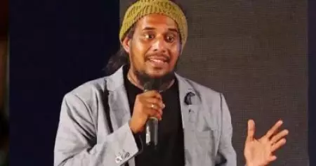 ഇതിനു മുമ്പും ഈ പാട്ട് പാടാന്‍ ശ്രമിച്ചിട്ടുണ്ട്, ഈ ജീവിതകാലം മുഴുവനും പാടുകയും ചെയ്യും; കൈതപ്രത്തിന്റെ വിമര്‍ശനത്തിനു പിന്നാലെ ഹരീഷ് ശിവരാമകൃഷ്ണന്‍