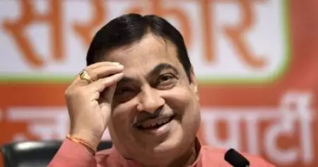 നിതിന്‍ ഗഡ്കരി കൈക്കൂലിയായി സ്‌കാനിയ ലക്ഷ്വറി ബസ് ചോദിച്ചുവാങ്ങി, മകളുടെ കല്യാണച്ചെലവ് വഹിച്ചതും സ്‌കാനിയ; ബൊഫോഴ്സ് അഴിമതി പുറത്തെത്തിച്ച് സ്വീഡിഷ് പത്രത്തിന്റെ റിപ്പോര്‍ട്ട്