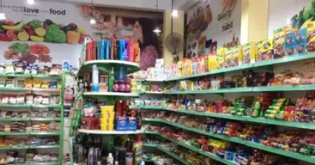 മലപ്പുറത്തെ വെള്ളാട്ടുപറമ്പില്‍ ഇനിയാരും വിശന്നിരിക്കണ്ട; ഒരു ഗ്രാമത്തിന്റെ വിശപ്പകറ്റാന്‍ സൗജന്യ സൂപ്പര്‍മാര്‍ക്കറ്റുമായി മഹല്ല് കമ്മിറ്റി