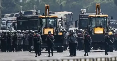ജയിലിനുള്ളില്‍ കൊവിഡ് വ്യാപനം രൂക്ഷം; മ്യാന്‍മറില്‍ പട്ടാള ഭരണകൂടത്തിനെതിരെ കലാപമുയര്‍ത്തി ജയില്‍ നിവാസികള്‍