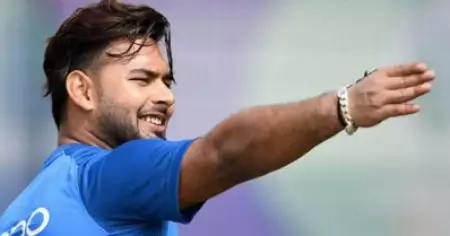 ഇങ്ങനെ പോയാല്‍ ധോണിയും ഗില്‍ക്രിസ്റ്റും ദൂരെ മാറിനില്‍ക്കേണ്ടിവരും; പന്തിനെ വാനോളം പുകഴ്ത്തി ഇന്‍സമാം