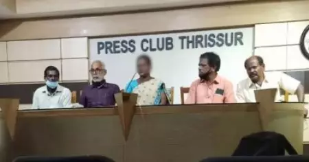 പേരും ദൃശ്യങ്ങളും പ്രസിദ്ധീകരിക്കാം, പ്രചാരണ പോസ്റ്ററുകളിലും ഉപയോഗിക്കാം; സമ്മതപത്രം നല്‍കി വാളയാര്‍ കേസിലെ പെണ്‍കുട്ടികളുടെ അമ്മ