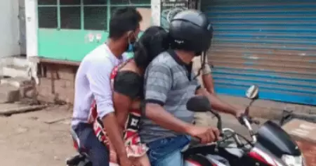 കൊവിഡ് പകരുമെന്ന് പേടി; ആരും വാഹനം നല്‍കാത്തതിനാല്‍ അമ്മയുടെ മൃതദേഹവുമായി മക്കള്‍ സഞ്ചരിച്ചത് കിലോമീറ്ററുകള്‍
