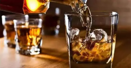 ആപ്പ് വേണ്ട; സംസ്ഥാനത്ത് മദ്യവില്‍പ്പന നാളെ തുടങ്ങും