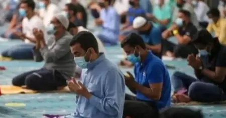 തറാവീഹ് നമസ്‌കാരത്തിനായി പോകുന്നവര്‍ക്ക് കര്‍ഫ്യൂവില്‍ ഇളവ് അനുവദിച്ച് സര്‍ക്കാര്‍