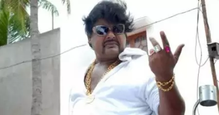 വാക്‌സിനെതിരെ സംസാരിച്ച തമിഴ് നടന് രണ്ട് ലക്ഷം രൂപ പിഴ വിധിച്ച് കോടതി; തുക ഉപയോഗിക്കുക കൊവിഷീല്‍ഡ് വാങ്ങാന്‍