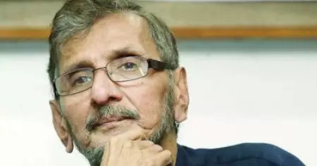 കേരളത്തില്‍  അഞ്ചില്‍  ഒരാള്‍ക്ക് വൈറസ് ബാധിച്ചിട്ടുണ്ട്, ഇനിയും തൃശൂര്‍ പൂരം നടത്താന്‍ നില്‍ക്കരുത്: സര്‍ക്കാരിനോട് എന്‍.എസ് മാധവന്‍