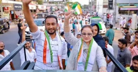താനൂരില്‍ പി. കെ ഫിറോസിനൊപ്പം റോഡ് ഷോയില്‍ കത്‌വാ കേസ് അഭിഭാഷക ദീപികാ സിംഗ് രജാവത്തും