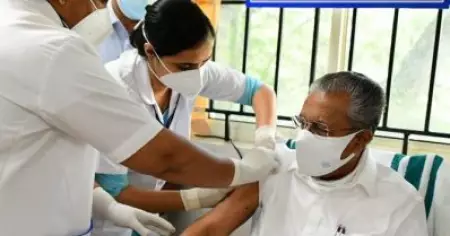 വെള്ളം ചേര്‍ത്ത് എണ്ണം കൂട്ടിയതല്ല, കേരളത്തിലെ ആരോഗ്യ പ്രവര്‍ത്തകരുടെ മിടുക്കാണ്; അനുവദിച്ച ഡോസ്‌നെക്കാള്‍ കൂടുതല്‍ വാക്‌സിന്‍ കേരളം നല്‍കിയത് എങ്ങനെ ?