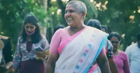 'രാഷ്ട്രീയ പ്രവര്‍ത്തനം ജനങ്ങള്‍ക്ക് വേണ്ടി നടത്തണമെന്നാണ് ആഗ്രഹം'; എന്‍.സി.പിയില്‍ ചേര്‍ന്ന് ലതികാ സുഭാഷ്