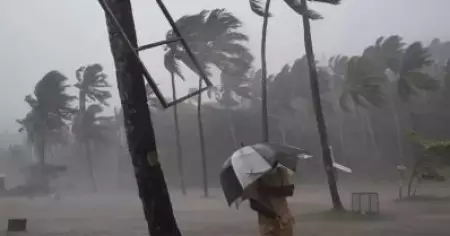 വട്ടവട ഒറ്റപ്പെട്ടു; ആശുപത്രിയില്‍ എത്തിക്കാനാവാതെ ഹൃദ്രോഗി മരിച്ചു