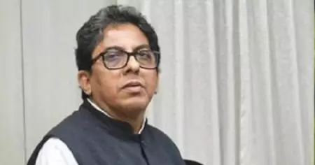 തുറന്ന പോരിലേക്ക്; ബംഗാള്‍ മുന്‍ ചീഫ് സെക്രട്ടറിക്ക് കേന്ദ്ര ആഭ്യന്തരമന്ത്രാലയത്തിന്റെ നോട്ടീസ്; നടപടി ഒരു വര്‍ഷം വരെ തടവ് ലഭിക്കാവുന്ന വകുപ്പ് ചേര്‍ത്ത്