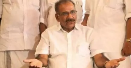 പീഡന പരാതി ഒത്തുതീര്‍പ്പാക്കാന്‍ മന്ത്രി എ.കെ. ശശീന്ദ്രന്റെ ശ്രമം; ഫോണ്‍ സംഭാഷണം പുറത്ത്