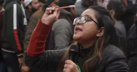 മുസ്‌ലിം സ്ത്രീകളെ ഇല്ലാതാക്കാനാണ് സംഘപരിവാര്‍ സൈബര്‍ ശാഖകളുടെ ശ്രമം; തങ്ങള്‍ക്കെതിരെയുള്ള അക്രമത്തില്‍ പ്രഖ്യാപിത സ്ത്രീ വിമോചന പ്രസ്ഥാനങ്ങള്‍ പ്രതികരിക്കുന്നില്ലെന്ന് സഫൂറ സര്‍ഗാര്‍