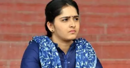 ഒരു നടനോ പുരുഷ മോഡലോ അങ്ങനെയൊരു ചിത്രമിട്ടാല്‍ പ്രശ്‌നമില്ല, ഞാന്‍ ഇട്ട ഫോട്ടോ ഇന്‍സ്റ്റഗ്രാം രണ്ട് തവണ ഡിലീറ്റ് ചെയ്തു; സനുഷ പറയുന്നു