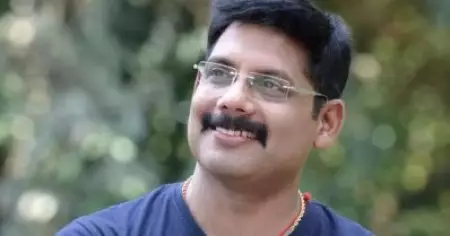 ഇന്ത്യ അഭിമുഖീകരിക്കുന്ന ഏറ്റവും വലിയ പ്രശ്‌നം എന്റെ പ്രായമാണോ, വാക്‌സിനല്ലേ; ചിരിപ്പിക്കുന്ന മറുപടിയുമായി അനീഷ് രവി