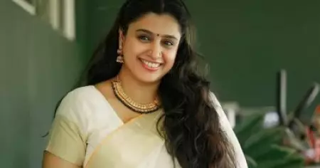 കഥ പറയാൻ വന്നോട്ടെ എന്ന് പലരും ചോദിക്കാറുണ്ട്; എല്ലാറ്റിനും സമയമുണ്ട്, അതിൽ വിശ്വസിക്കുന്നു: സംയുക്ത വർമ