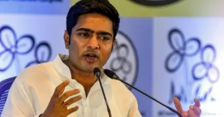 'ബംഗ്ലാദേശി' എന്ന് വിളിച്ചു; ഇഷ്ടിക കൊണ്ടിടിച്ചു: തൃണമൂല്‍ നേതാവ് അഭിഷേക് ബാനര്‍ജിക്ക് നേരെ ആക്രമണം