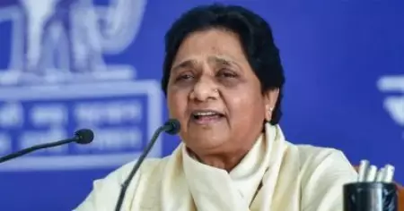 ജാതിവെറിയനായ അയാളെ മഠത്തിലേക്ക് തന്നെ തിരിച്ചയക്കാന്‍ സമയമായി; യോഗിക്കെതിരെ ആഞ്ഞടിച്ച് മായാവതി