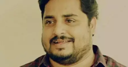 ഞാന്‍ ആരേയും അപമാനിച്ചിട്ടില്ല, ഇനി ആ ഷോയില്‍ സ്‌കിറ്റ് ചെയ്യാന്‍ അല്ലാതെ ചാറ്റിനോ ഗെയിം ചെയ്യാനോ പോകില്ല; സന്തോഷ് പണ്ഡിറ്റ് വിവാദത്തില്‍ നിര്‍മല്‍ പാലാഴി