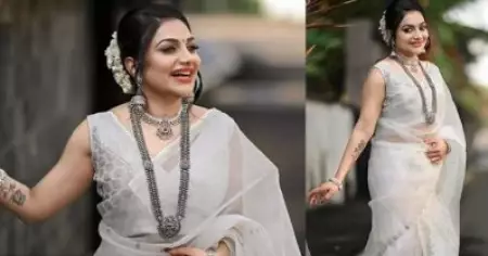 എന്നെ ഒരു പെര്‍ഫോമര്‍ ആക്കിയ കൂട്ടുകാരിയെന്ന് വിധു, ഏറ്റവും മികച്ച എന്റര്‍ടൈനറെന്ന് സിത്താര; റിമിയ്ക്ക് ജന്മദിനാശംസകള്‍ നേര്‍ന്ന് സുഹൃത്തുക്കള്‍