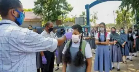 15ാം തിയതിയാവേണ്ടതില്ല; തിങ്കളാഴ്ച മുതല്‍ തന്നെ എട്ടാം ക്ലാസ് തുടങ്ങാന്‍ തീരുമാനം