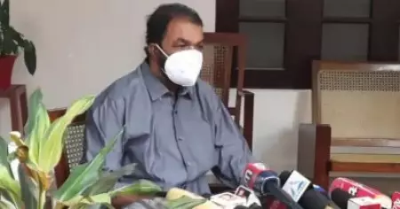 രണ്ട് ഡോസ് വാക്സിന്‍ സ്വീകരിച്ച രക്ഷിതാക്കള്‍ മാത്രം കുട്ടികളെ സ്‌കൂളില്‍ വിട്ടാല്‍ മതിയാകും; മാര്‍ഗരേഖ പുറത്തിറക്കി വിദ്യാഭ്യാസ മന്ത്രി