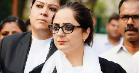 അഡ്വ. ദീപിക സിംഗ് രജാവത് കോണ്‍ഗ്രസിലേക്ക്