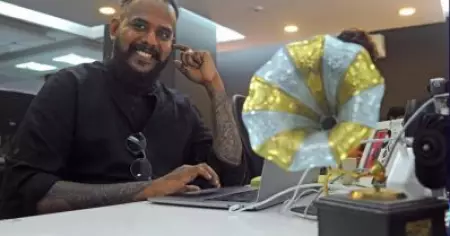 ശാസ്ത്രീയ സംഗീതത്തെ പബ്ബുകളിലേക്ക് കയറ്റിയോ; മറുപടിയുമായി ഹരീഷ് ശിവരാമകൃഷ്ണന്‍