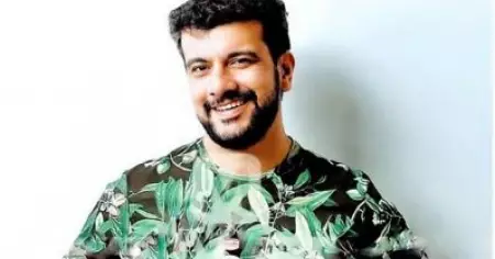 ഡയറക്ടര്‍ തീരുമാനിച്ച് കൊണ്ടുതരുന്നു, ഞാന്‍ ഉമ്മ വെക്കുന്നു; ലിപ്‌ലോക്ക് സീനിനെ കുറിച്ച് രമേഷ് പിഷാരടി