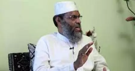 വ്യാജപ്രചരണം നടത്തുന്ന നേതാവിന്റെ പാര്‍ട്ടി മൂത്രം കുടിക്കാന്‍ ഇന്ത്യയെ പ്രേരിപ്പിക്കുന്നവരാണ്; സംഘപരിവാറിനെതിരെ അലിയാര്‍ ഖസ്മി