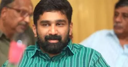ലാവ്‌ലിന്‍ കേസില്‍ വിചാരണ പോലും നേരിടാതെ രക്ഷപ്പെട്ടയാളാണ് ഇപ്പോഴും ആഭ്യന്തര മന്ത്രി; ഫ്രാങ്കോ കേസില്‍ പരിഹാസവുമായി വി.ടി ബല്‍റാം